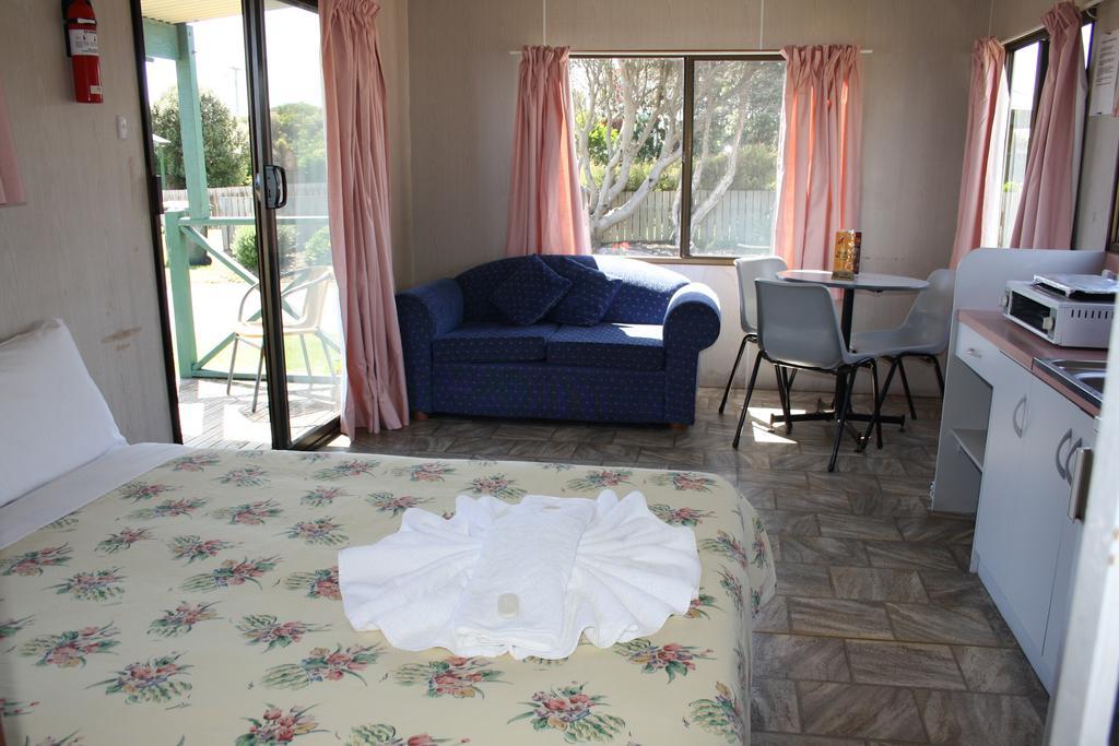 Bay View Holiday Village East Devonport Exterior photo